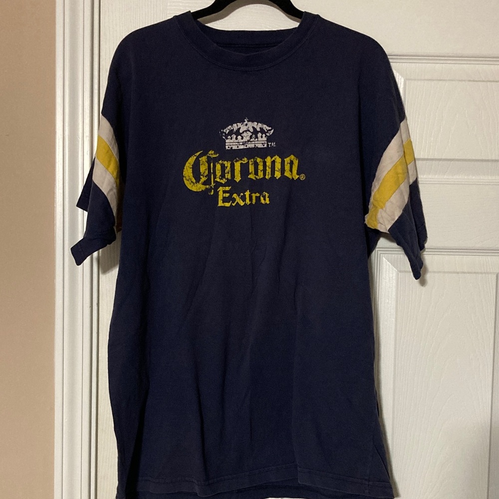 Vintage Corona Navy Blue T-Shirt with Yellow Accents - size XL